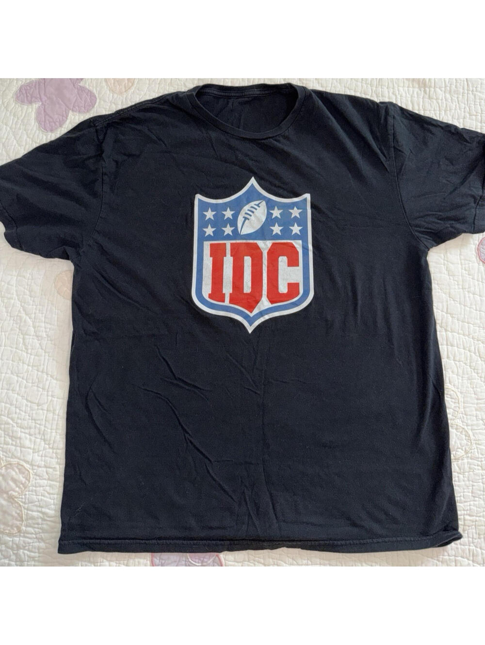 IDC I Don't Care Funny NFL Parody Mens T-Shirt L-XL Black Graphic Print Tee